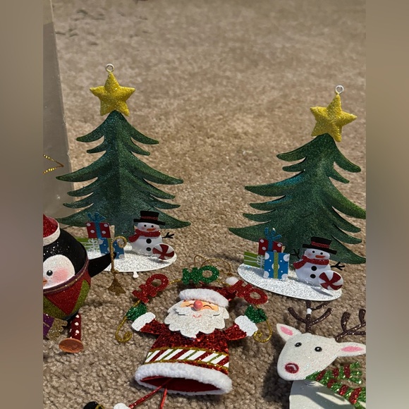 Glittery ornaments - Picture 4 of 8